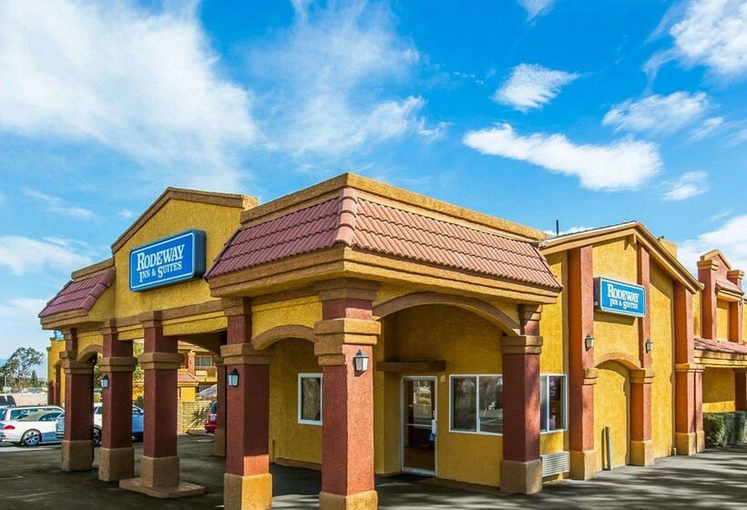 호텔 Rodeway Inn & Suites Corona