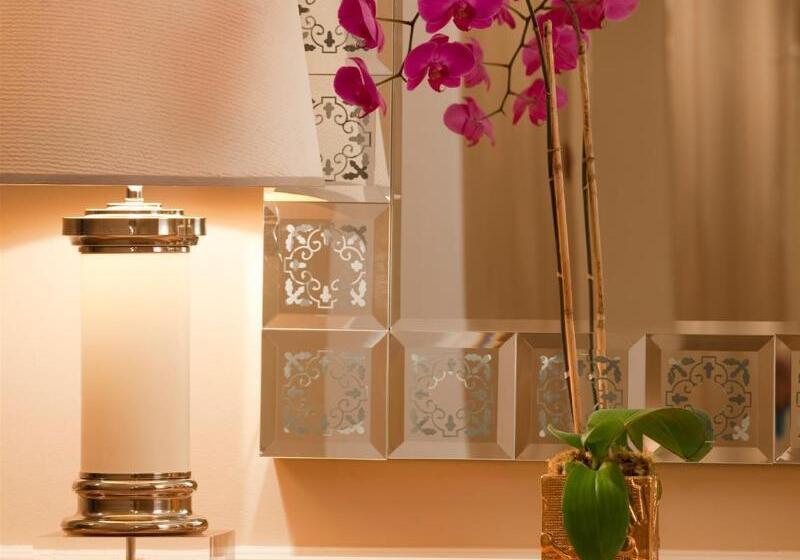 هتل Rosewood Mansion On Turtle Creek