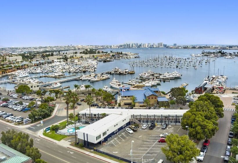 Sea Harbor Hotel   San Diego