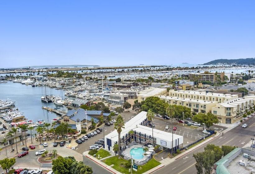 Sea Harbor Hotel   San Diego