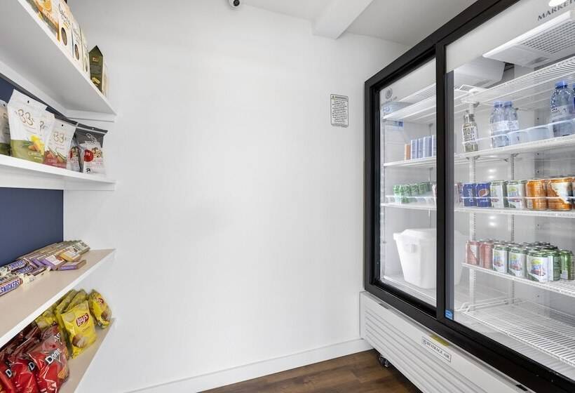 Sea Harbor Hotel   San Diego