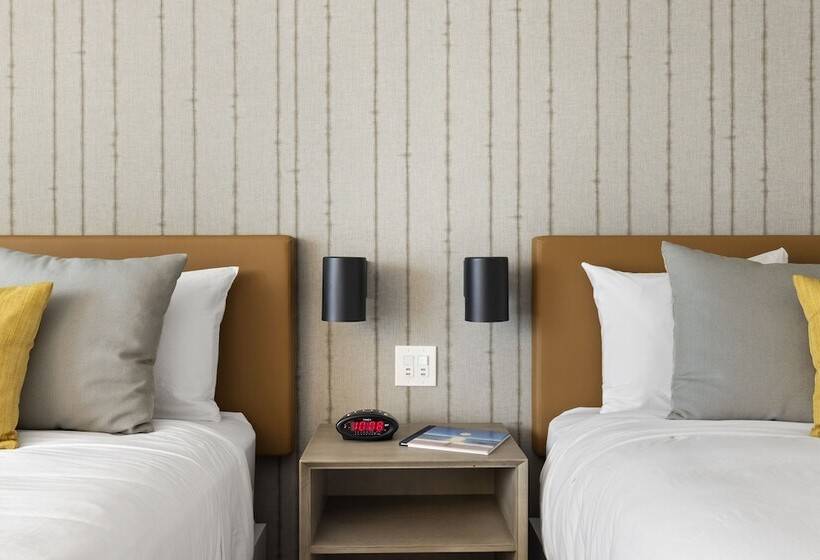 Sea Harbor Hotel   San Diego