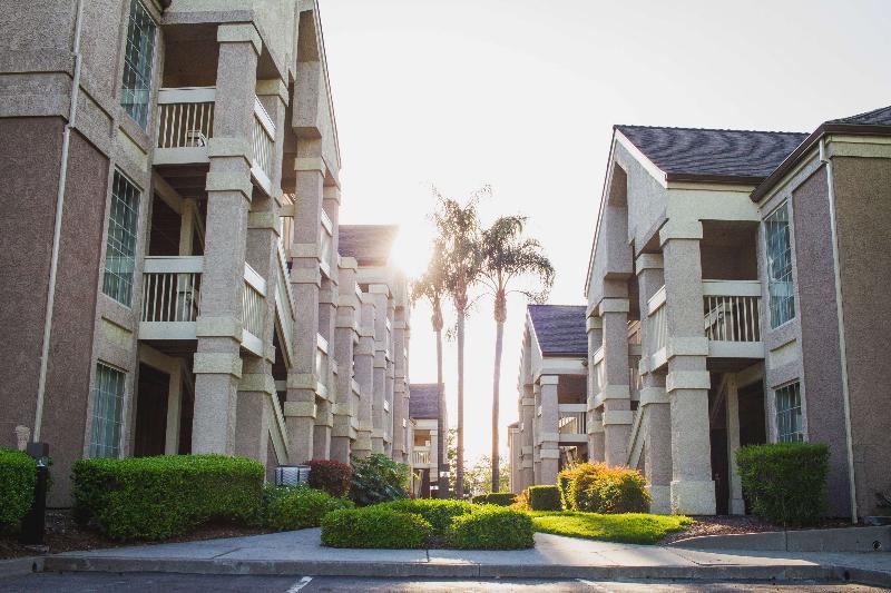 فندق Sonesta Es Suites San Jose Airport