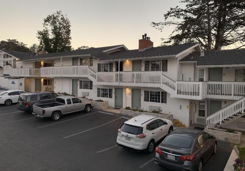 酒店 Stargazer Inn And Suites