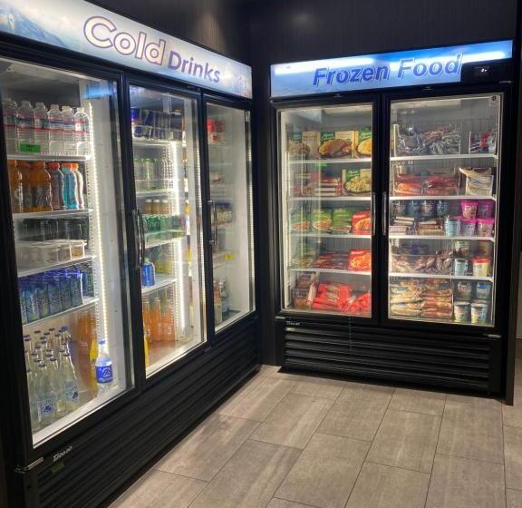 فندق Studio 6 Suites Stockton, Ca Waterfront