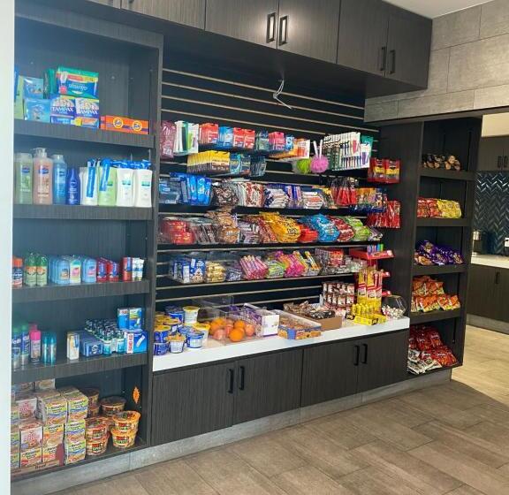 فندق Studio 6 Suites Stockton, Ca Waterfront