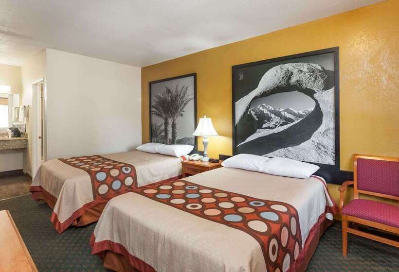 호텔 Super 8 By Wyndham Bakersfield South Ca