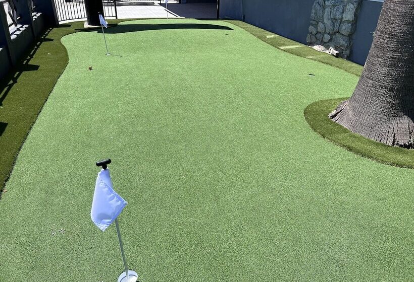 فندق Surf City Inn & Suites