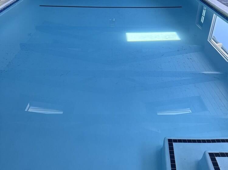 فندق Surf City Inn & Suites