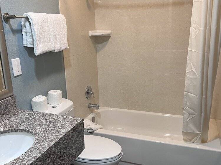 فندق Surf City Inn & Suites