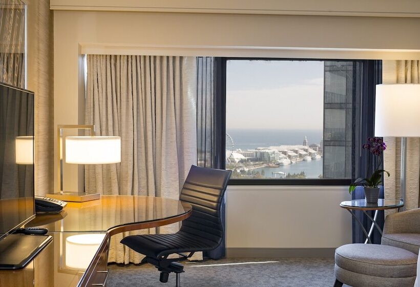 فندق Swissôtel Chicago