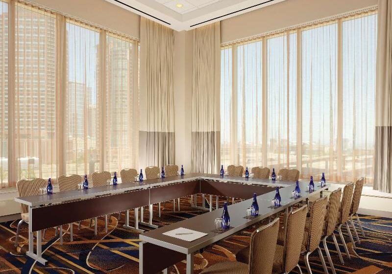 فندق Swissôtel Chicago