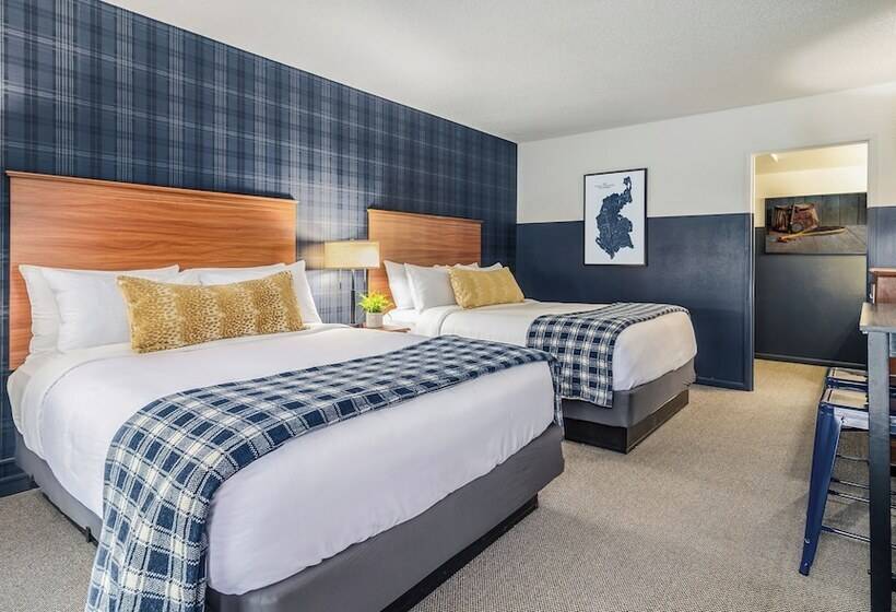 ホテル The Angler Lodge