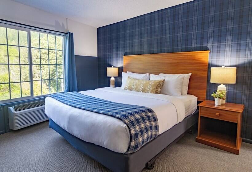 ホテル The Angler Lodge