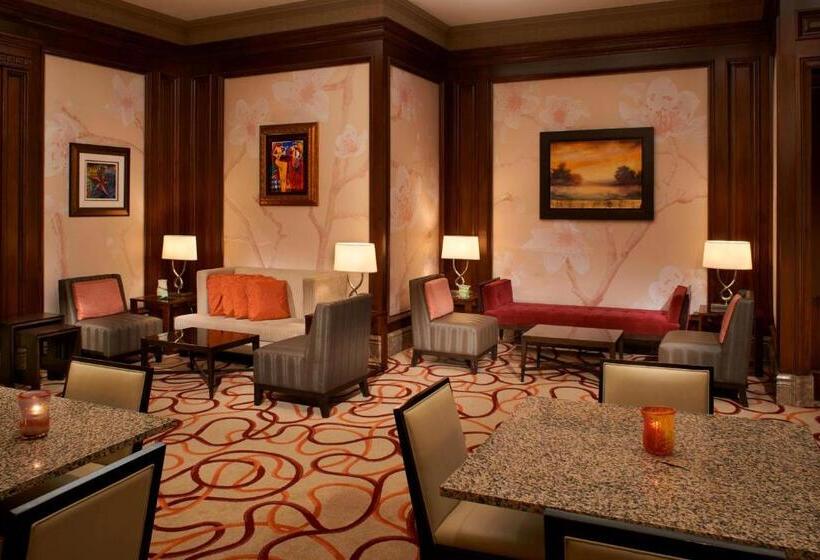 فندق The Henry, Autograph Collection
