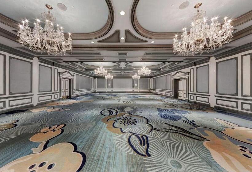 فندق The Henry, Autograph Collection
