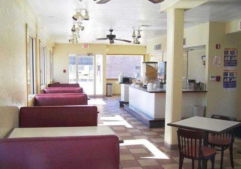 فندق Rodeway Inn Downtown near Riverwalk