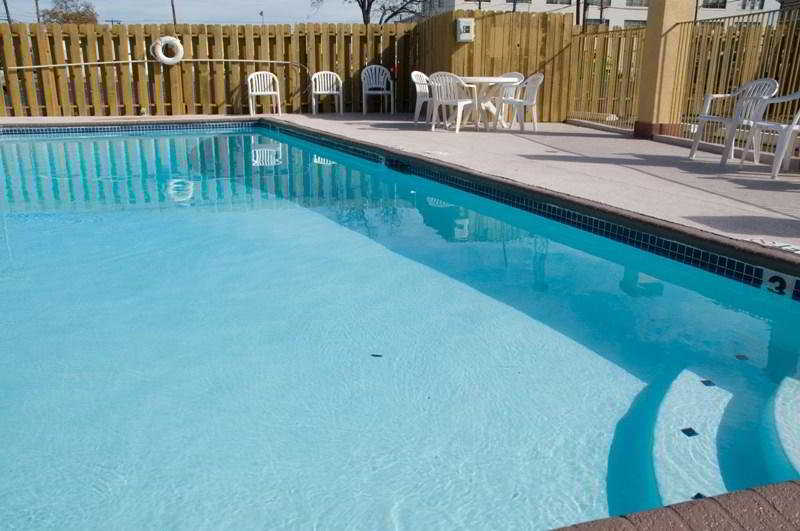 فندق Rodeway Inn Downtown near Riverwalk