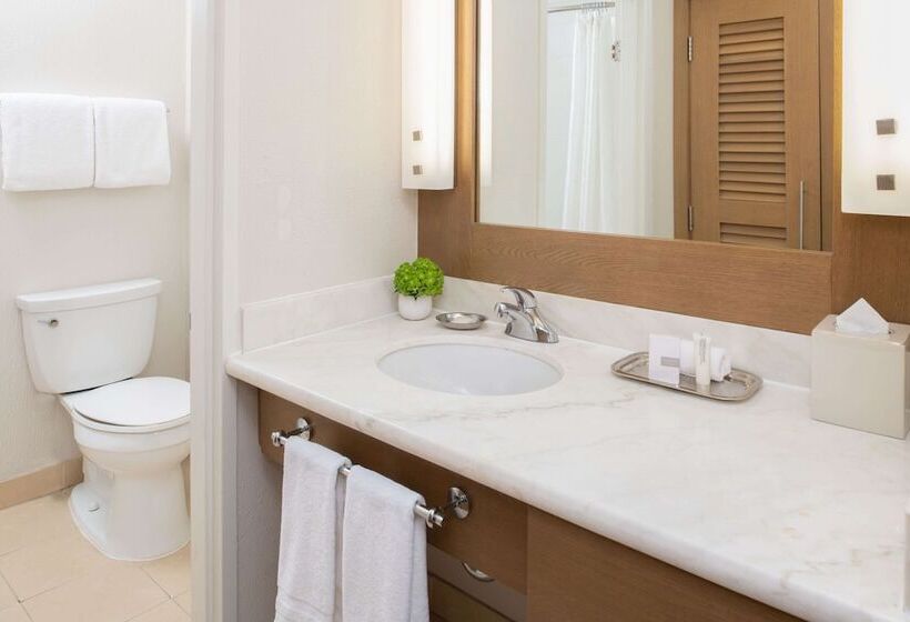 فندق The Lodge At Tiburon