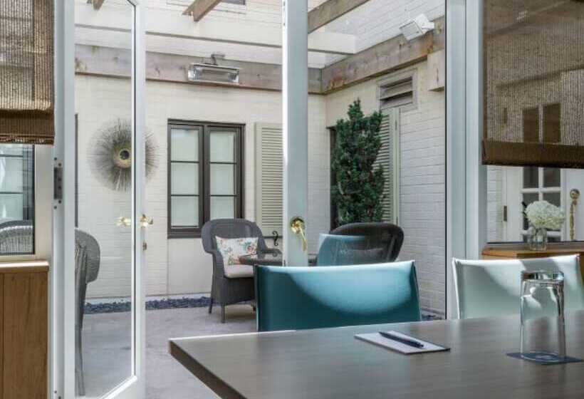 בית מלון כפרי The Normandy