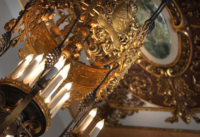 בית מלון כפרי The Pfister