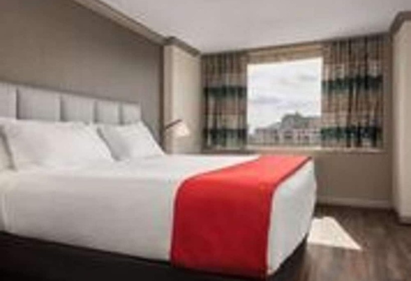 호텔 The River Inn