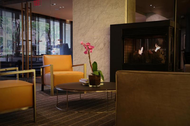 호텔 The River Inn