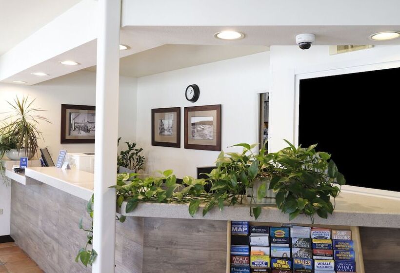 Отель The Stevenson Monterey