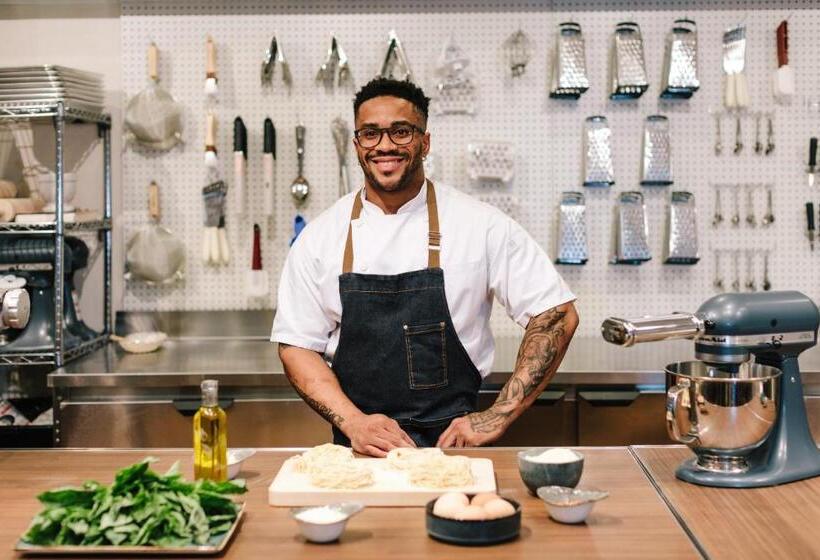 ホテル The Tides Inn