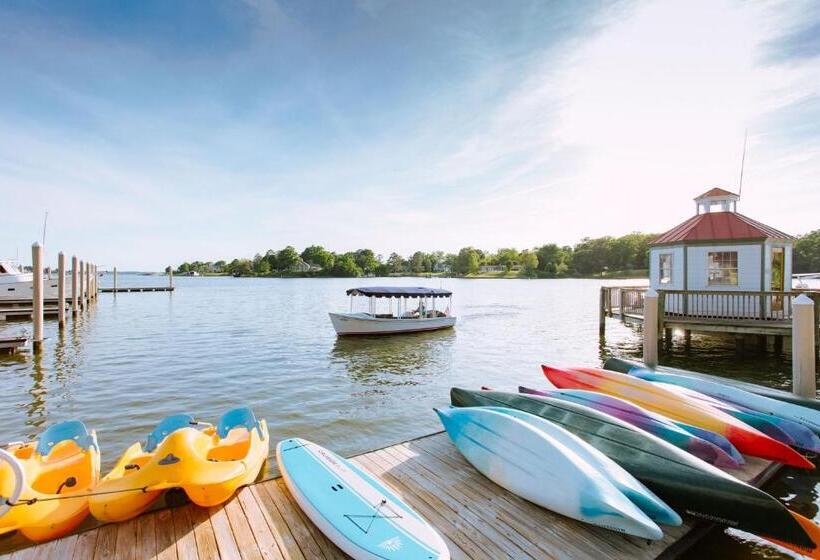 ホテル The Tides Inn