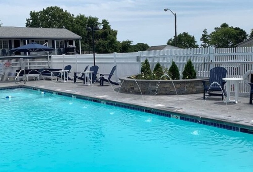 فندق The Tidewater Inn   Cape Cod