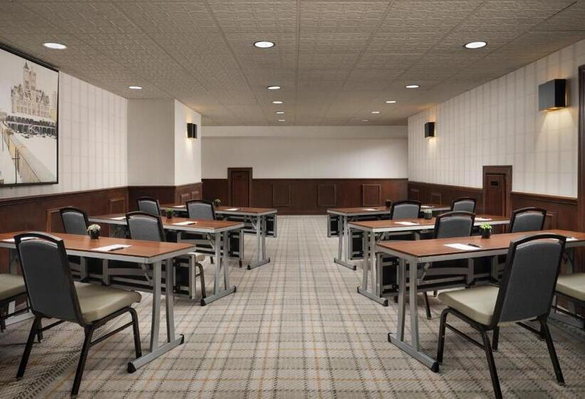 هتل The Union Station Nashville Yards, Autograph Collection