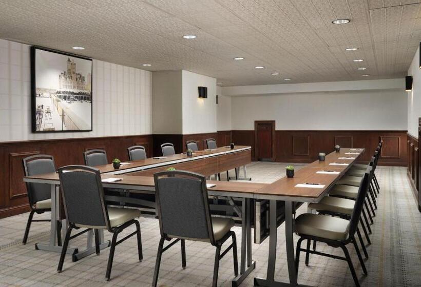 هتل The Union Station Nashville Yards, Autograph Collection