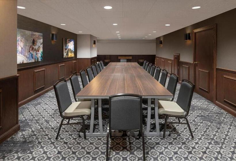 هتل The Union Station Nashville Yards, Autograph Collection