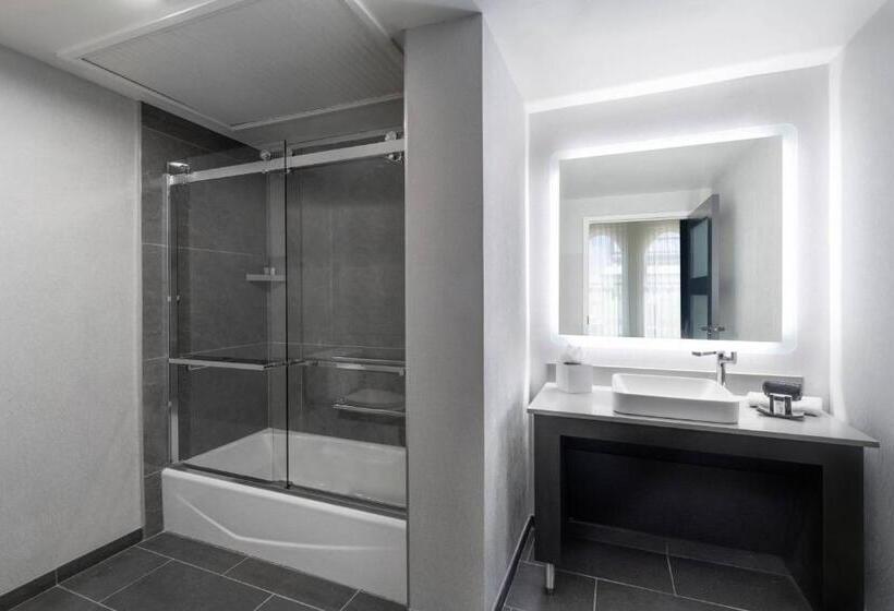 هتل The Union Station Nashville Yards, Autograph Collection