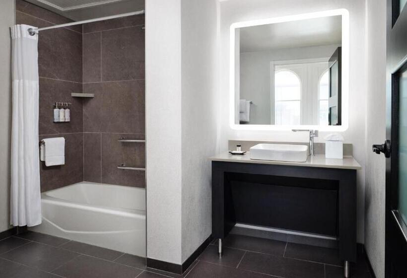 هتل The Union Station Nashville Yards, Autograph Collection