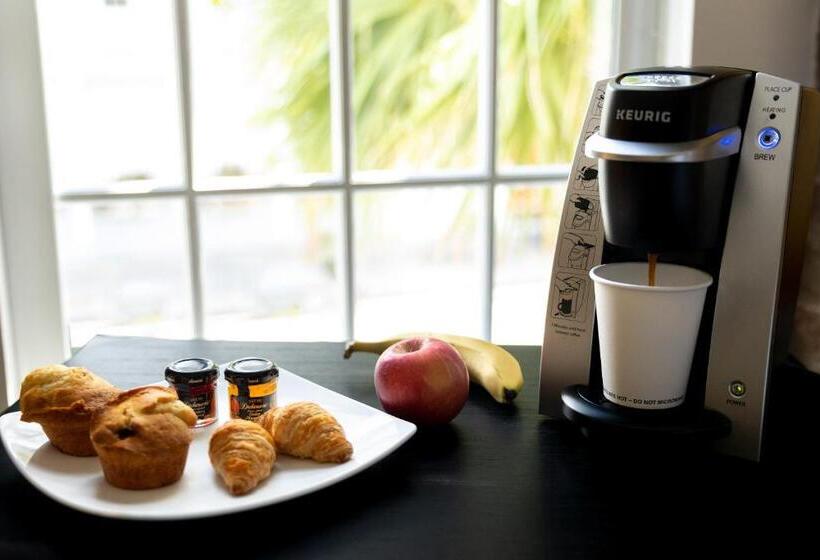 ホテル The Vendue, Downtown Art