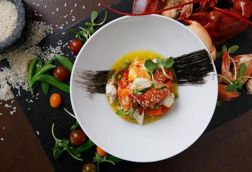 ホテル The Vendue, Downtown Art