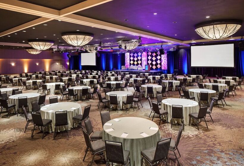 The Westin Bonaventure Hotel & Suites, Los Angeles