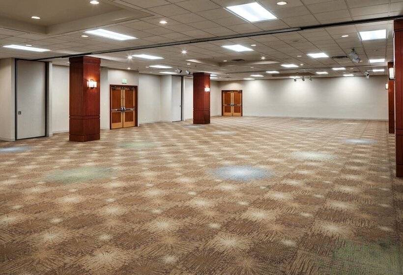 The Westin Bonaventure Hotel & Suites, Los Angeles