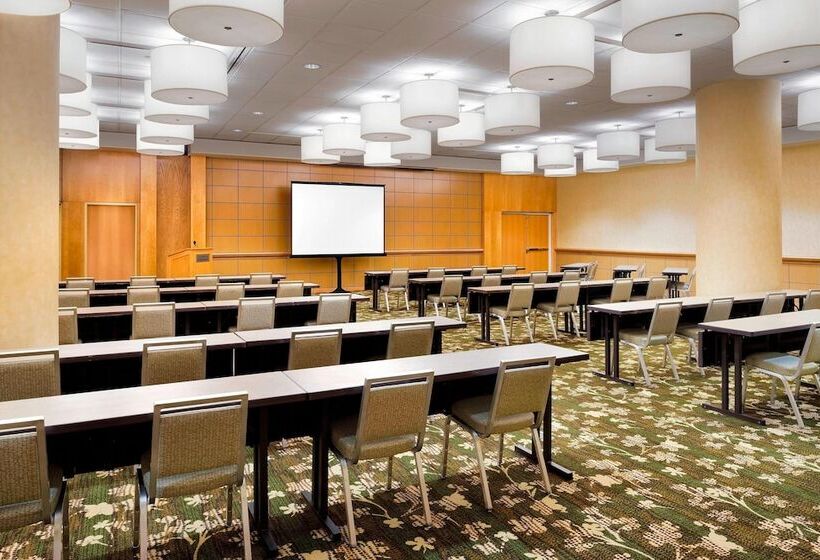 בית מלון כפרי The Westin Cincinnati