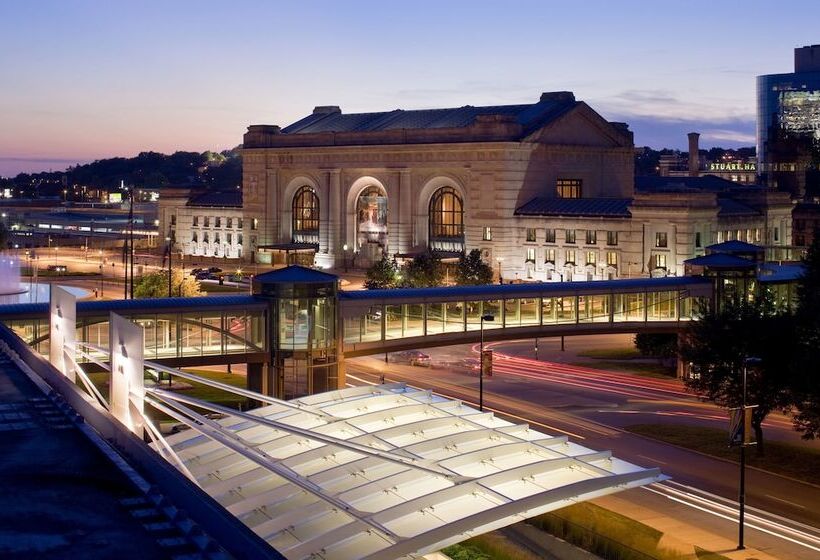 هتل The Westin Kansas City At Crown Center
