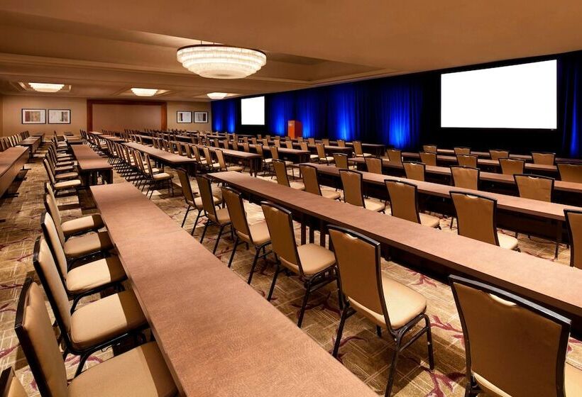 فندق The Westin South Coast Plaza, Costa Mesa