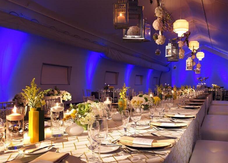 فندق The Westin South Coast Plaza, Costa Mesa