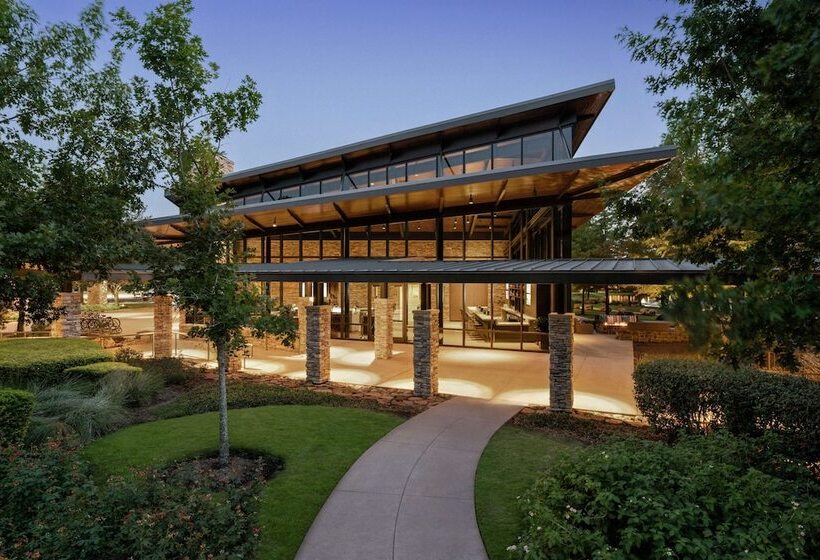 فندق The Woodlands Resort, Curio Collection By Hilton