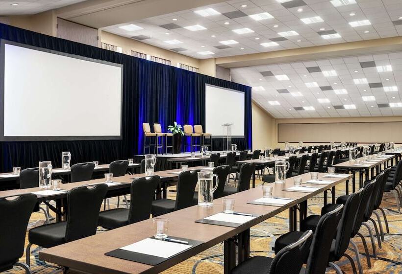 فندق The Woodlands Resort, Curio Collection By Hilton