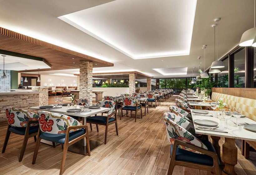هتل The Woodlands Resort, Curio Collection By Hilton