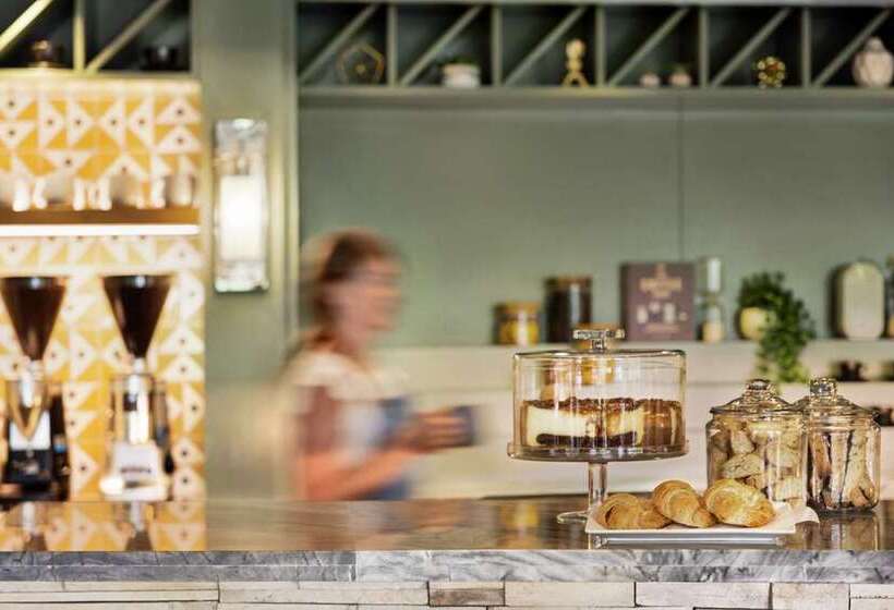 فندق The Woodlands Resort, Curio Collection By Hilton