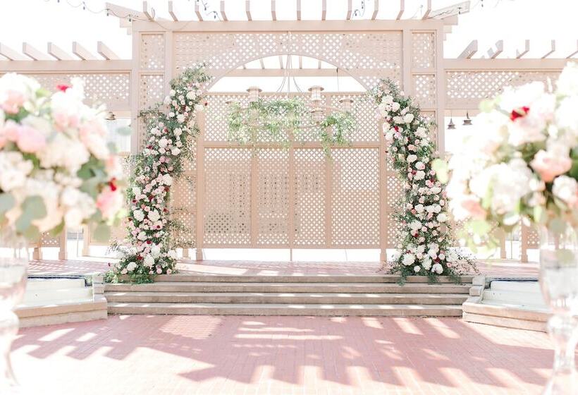 Отель The Worthington Renaissance Fort Worth