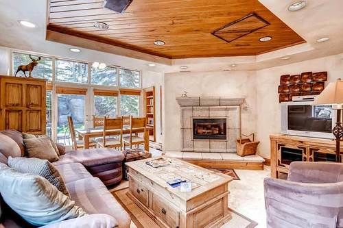 Отель The Wren at Vail